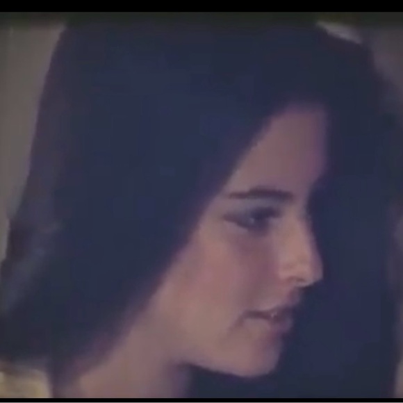 Meet your Posher, Ivannia - Picture 1 of 1